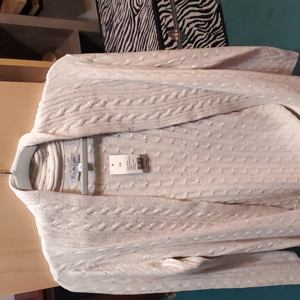 Kim Roger's sweater